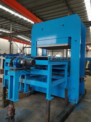 comprare 380V Plate Vulcanizing Press Machine con intervallo di temperatura 0-300°C online manufacture