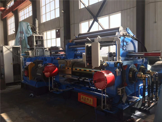 comprare Macchine per il miscelato di gomma con sistema di controllo di raffreddamento a rulli lisci PLC Spazio a rulli di 150 mm online manufacture