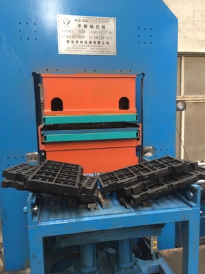 comprare Macchina di gomma di vulcanizzazione dello schermo per l'estrazione mineraria della maglia di gomma online manufacture