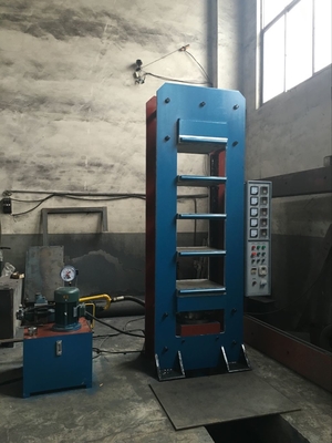 comprare Macchina di vulcanizzazione della stampa della camera d'aria di gomma per i motocicli online manufacture