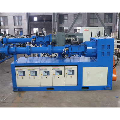comprare Macchina di estrussione di gomma resistente a 1000 mm di lunghezza di lavoro con diametro della vite anteriore di 300 mm online manufacture