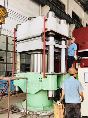 comprare 1500 tonnellate Fender di gomma a pressione Volcanizzazione idraulica online manufacture