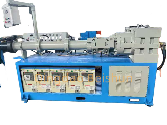 comprare Linea di estrusione a strisce di gomma a forma speciale dotata di scatola di vulcanizzazione a microonde e scatola di vulcanizzazione ad aria calda online manufacture