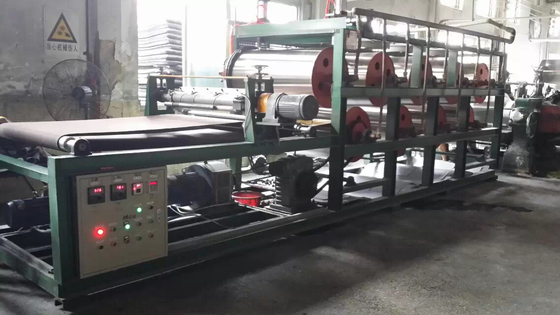 comprare La macchina intelligente di raffreddamento a rulli con acqua fredda può essere utilizzata per raffreddare pellicole di gomma e materiali EVA online manufacture
