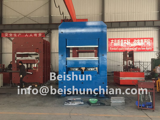 Buon prezzo Controllo PLC macchina di stampa vulcanizzatrice di gomma automatica personalizzabile per la vulcanizzazione di prodotti di gomma in linea