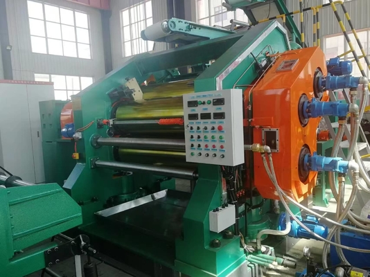 Calandratrice di gomma controllata PLC con rulli di 200-500 mm di diametro