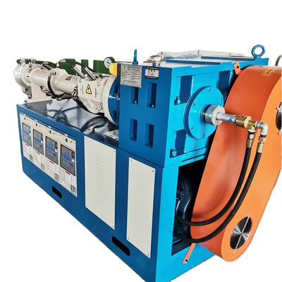 Buon prezzo DC132 Macchina per estrusori di gomma 0-60r/min Velocità della vite 300 mm Diametro della vite anteriore in linea