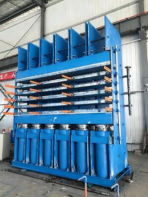 Qualità Forza di attacco di 800 tonnellate, pressa di vulcanizzazione a 5 strati per battistrada pre-curata Fabbrica